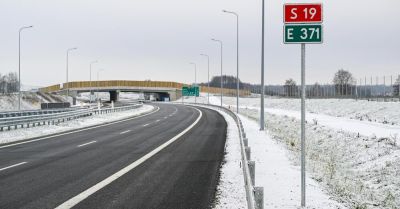 GDDKiA: wszystkie drogi krajowe przejezdne; apel do kierowców o ostrożną jazdę